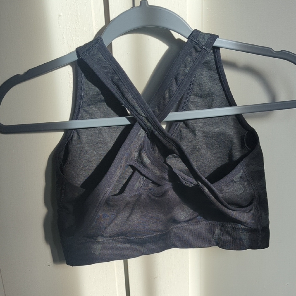 Gymshark Animal Print Black Sports Bra with Cross-Back Design - Picture 3 of 4